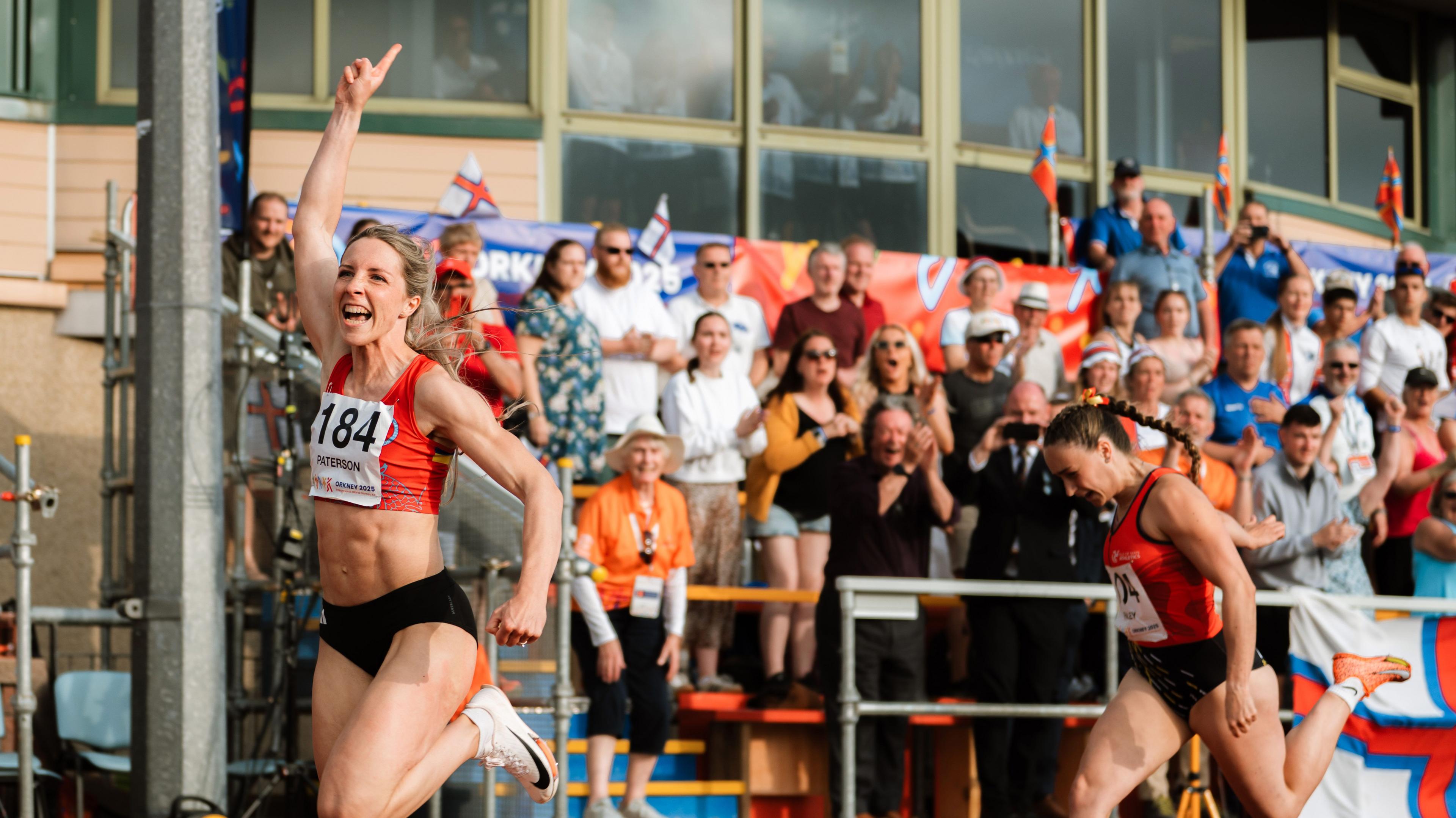 Taylah Paterson a' buannachadh bonn òir