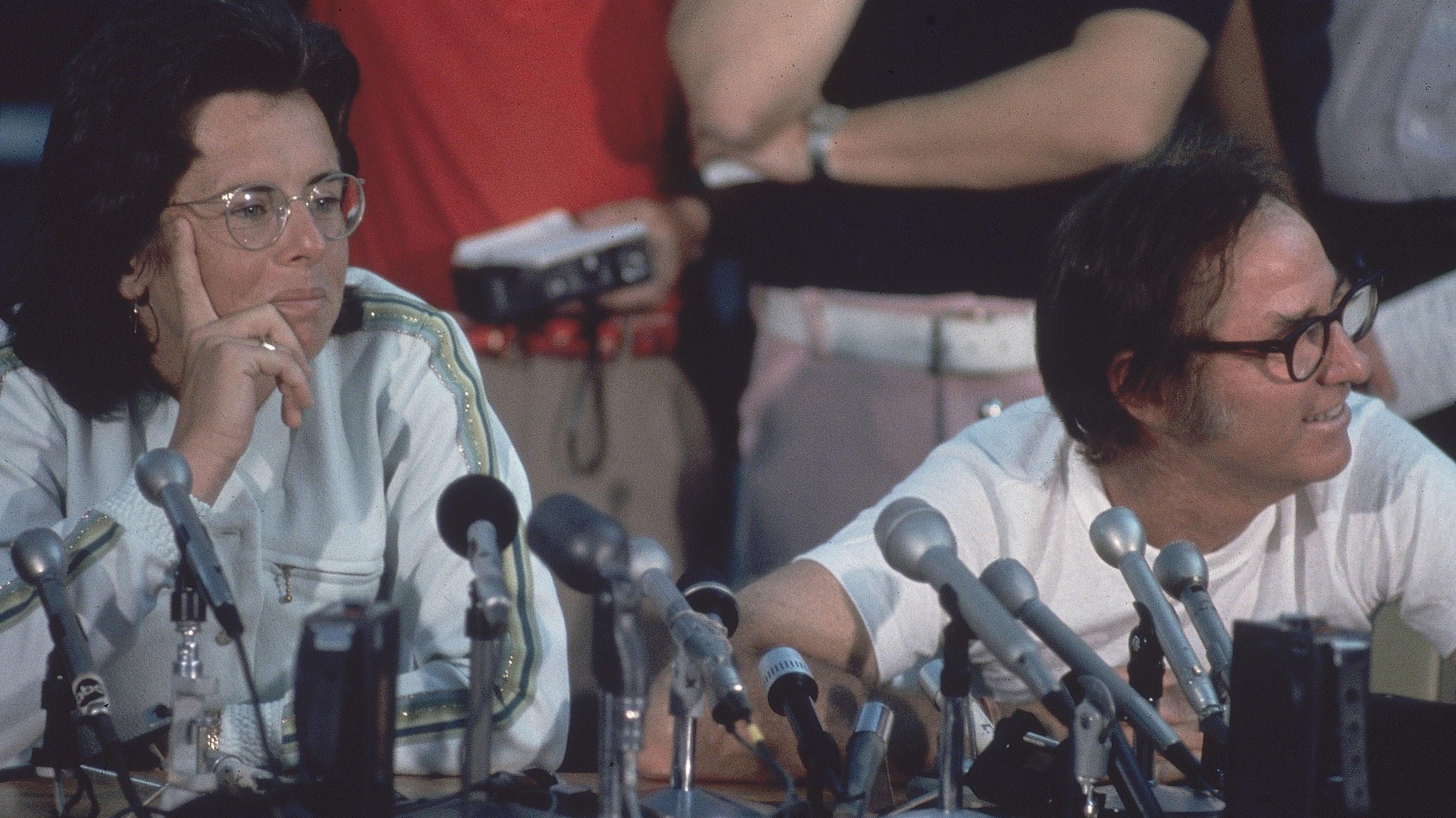 Billie Jean King and Bobby Riggs at a news conference for the Battle of the Sexe in 1973