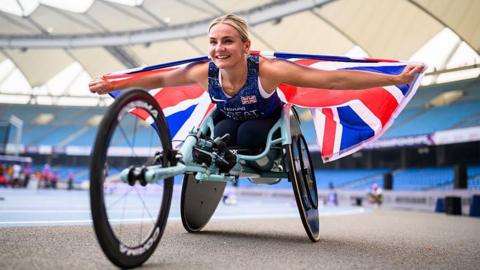 Bronze Medalist Melanie Woods of Great Britain celebrates after the Women's 1500m T54 Final at day five of the World Para Athletics Championships