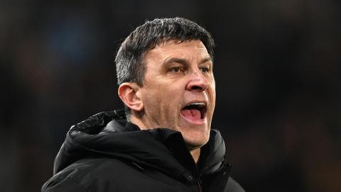 Sergej Jakirovic shouting instructions at his players during Hull's win over Wrexham