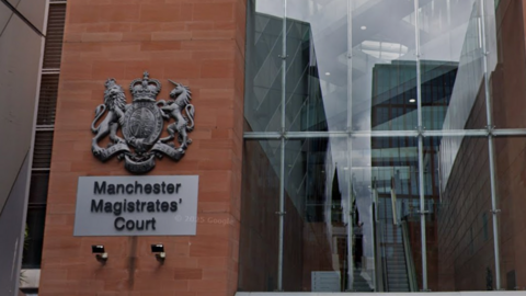 Google view of close-up showing Manchester Magistrates' Court