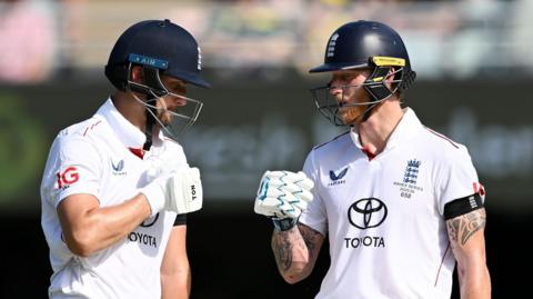 Will Jacks and Ben Stokes punch gloves