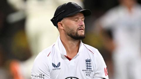Ben Duckett reacts after dropping a catch