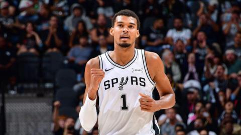 Victor Wembanyama celebrating