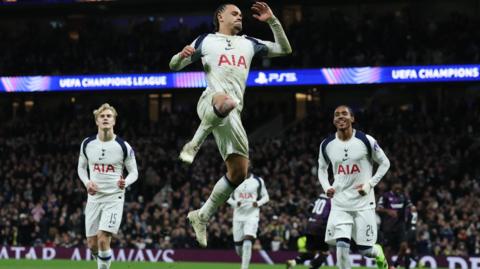 Xavi Simons celebrates