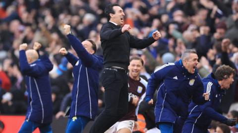 Unai Emery celebrates Aston Villa's late winner against Arsenal