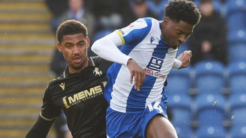 Colchester v Gillingham