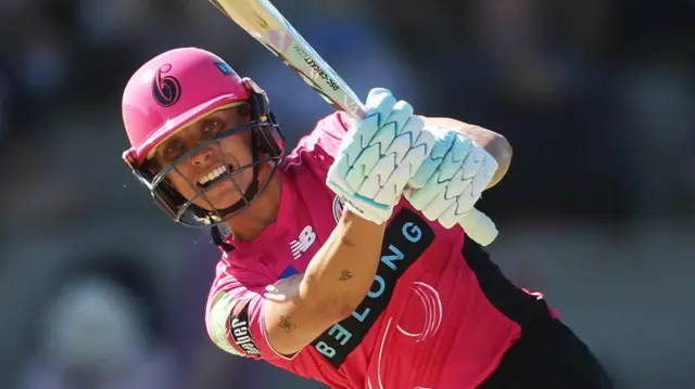 Ash Gardner batting for Sydney Sixers