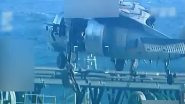 US troops board vessel near Venezuela from a helicopter