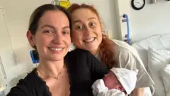 Daisy Hope melahirkan anak untuk Georgia Harrington pada Oktober lalu.