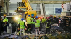 obrušena nadstrešnica na Železničkoj stanici u Novom Sadu