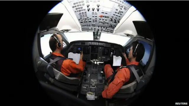 جمعرات کو ایک رپورٹ میں یہ بات سامنے آئی تھی کہ ایم ایچ 370 کے لاپتہ ہونے اور اس کی تلاش شروع ہونے میں چار گھنٹے کا فرق تھا