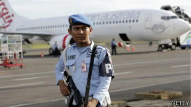 پائلٹ نے لینڈنگ سے ایک گھنٹہ قبل کنٹرول ٹاور کو اغوا کا سگنل بھیج دیا