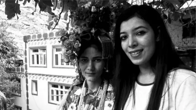 بروکپا خواتین