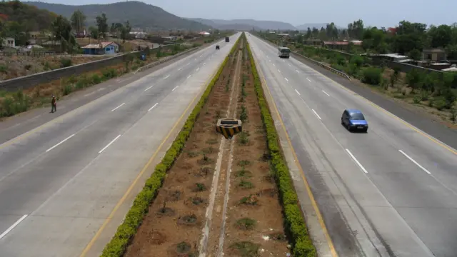 समृद्धी महामार्ग