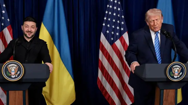 乌克兰总统与美国总统一同在记者会上