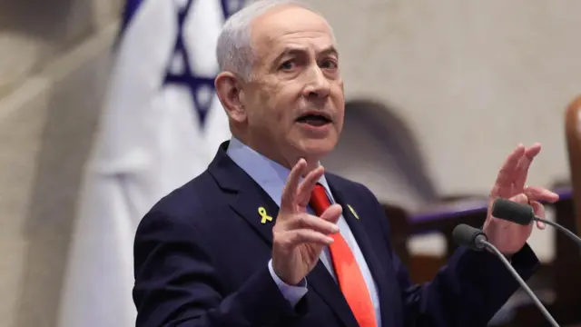 以色列总理班杰明・内塔尼亚胡在以色列议会的辩论中发言