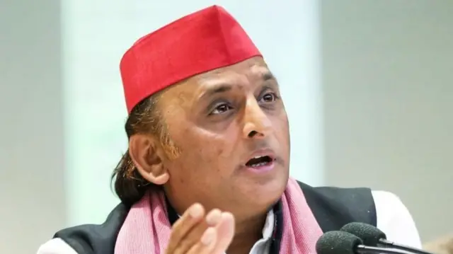 अखिलेश यादव