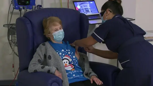 कोव्हिडची लस पहिल्यांदा देण्यात आलेल्या मार्गारेट कीनन