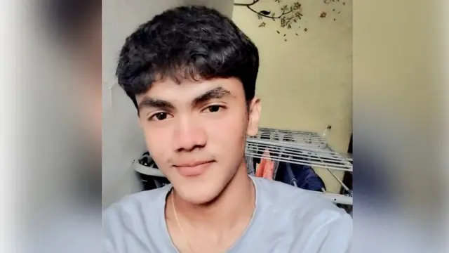 अर्णव खैरे