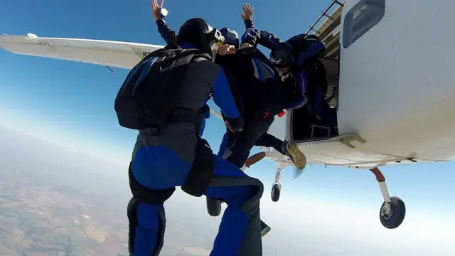 ከአውሮፕላን መዝለል