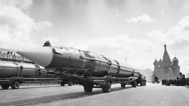 توسعه تسلیحات اتمی شوروی نیز نوعی هشدار بود برای سوئد تا برنامه اتمی مستقل خودش را ترتیب دهد