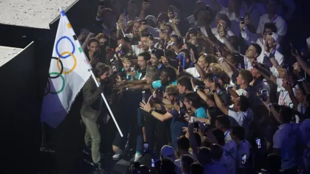 تام کروز در میان ورزشکاران