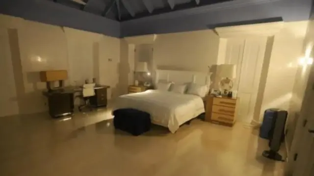 新图片展示了该房产内的各个卧室