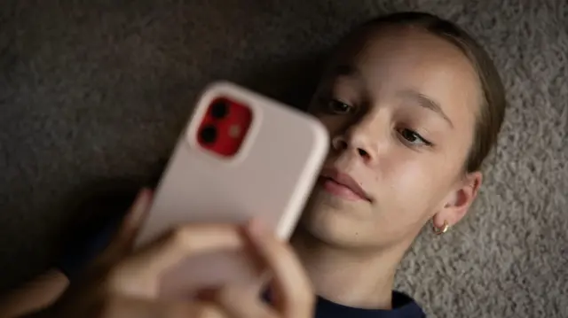 يو ماشومه موبايل کاروي