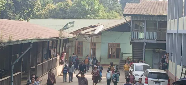 ဖားကန့်အထက်တန်းကျောင်းပေါ် လက်နက်ကြီးကျရောက်ပြီးနောက်မြင်ကွင်း