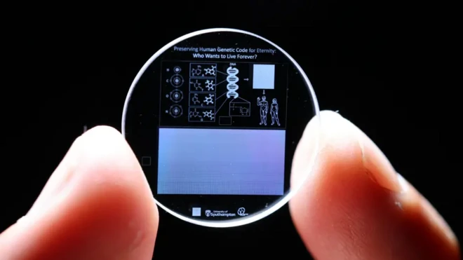 این کریستال کوچک ممکن است میلیونها سال دیگر، به احیای نسل انسانها کمک کند