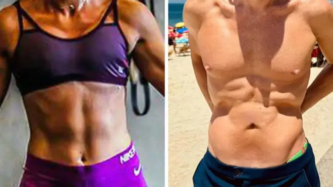 一名女子与男子摆姿势,展示他们的“六块腹肌”。