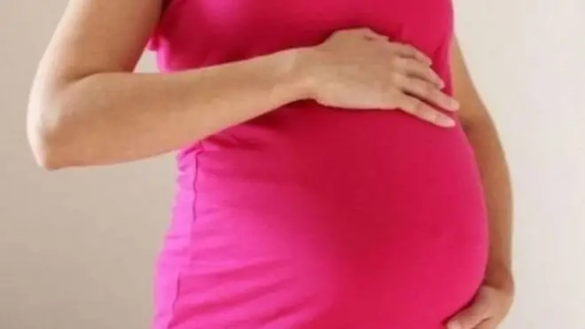 गरोदर बाई