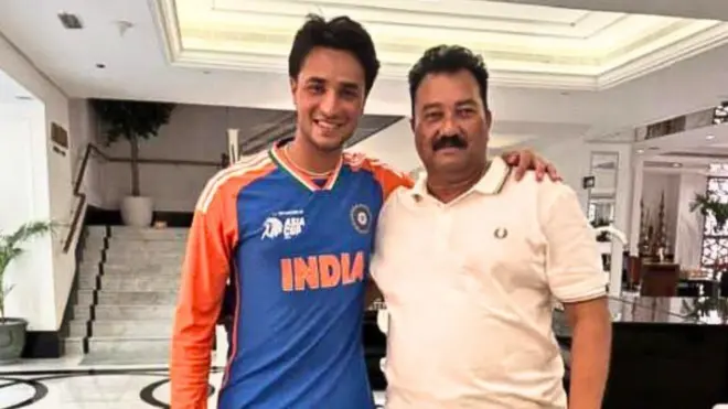अभिषेक शर्मा वडिलांसोबत