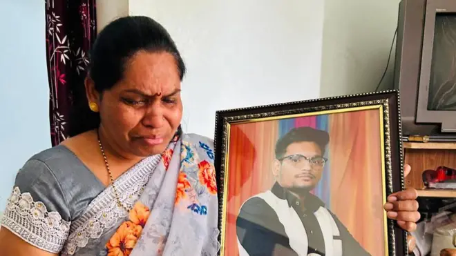 नीलिमा खोडे