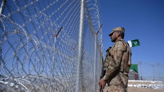 پاکستان فوجی افغان بارڈر