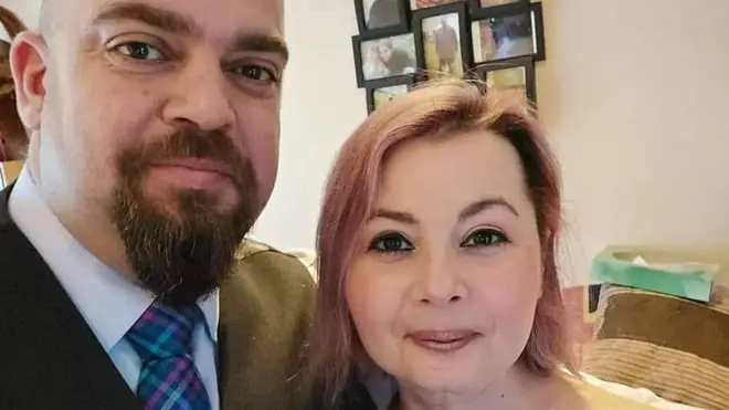 چھ سال قبل جب لورا میں زبان کے کینسر کی تشخیص ہوئی تو ڈاکٹروں نے ان کے بچنے کے امکانات نہایت کم بتائے تھے۔