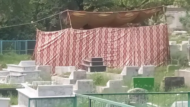 پولیس نے 28 جولائی کو راولپنڈی میں واقع قبرستان میں سدرہ کی قبر کشائی کی