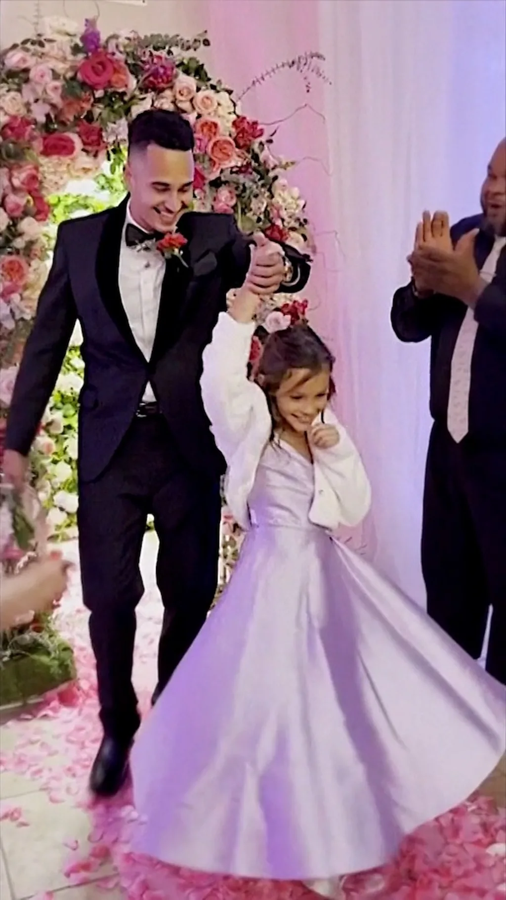 Qamoqda raqs - qizi bilan