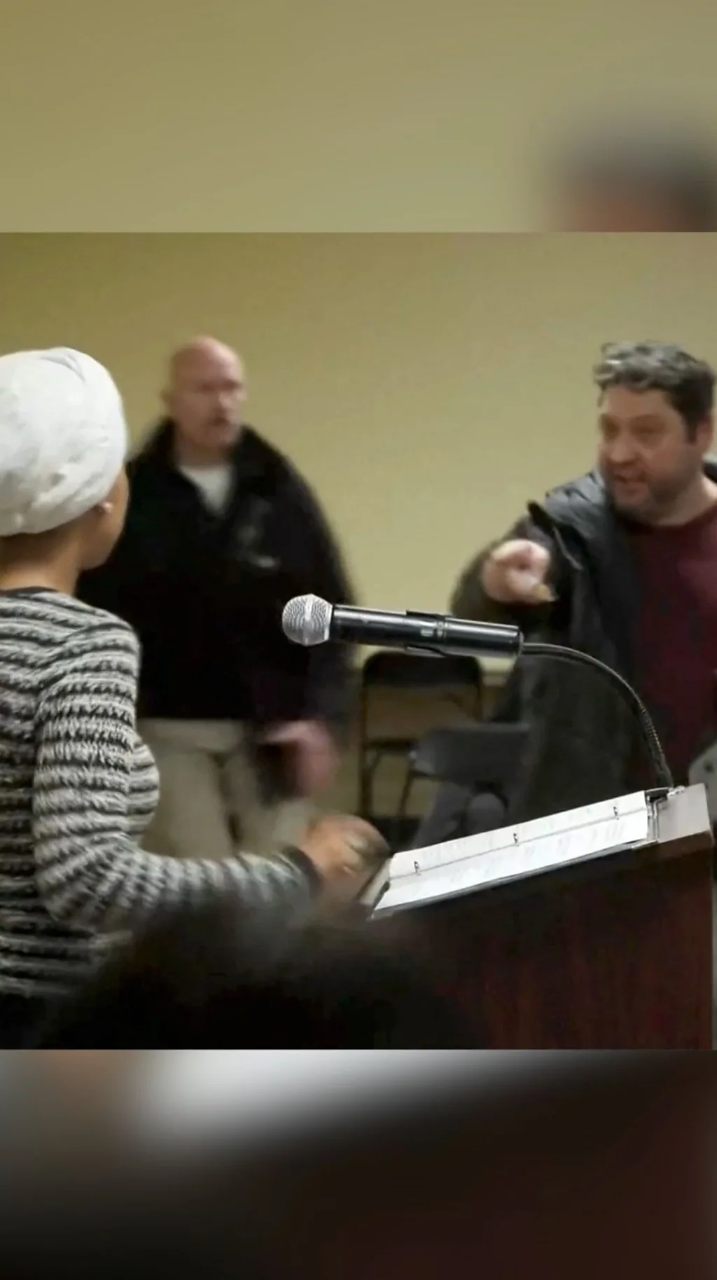 Ilhan Omarga hujum lahzalari