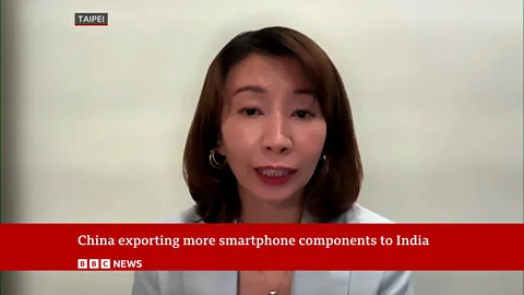 China to US phone exports plunge