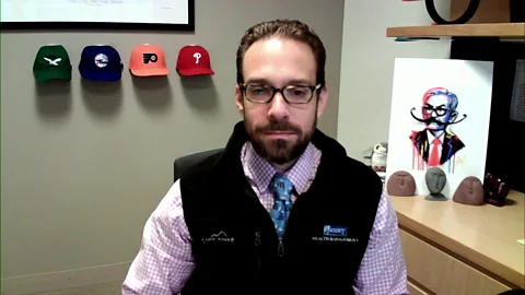 US economy show signs of tariff stress