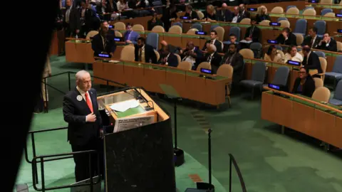 Benjamin Netanyahu addresses UN assembly in NY