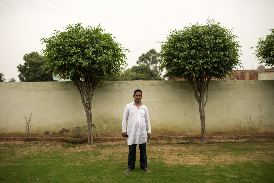 在我們的南亞分社社長從印度發來的最後一篇稿件裡,她全力報導著一個顯而易見遭到掩蓋的殺人案。就像一個小村莊的村長一樣,她在這裡留下了自己十幾次前來報導的痕跡。