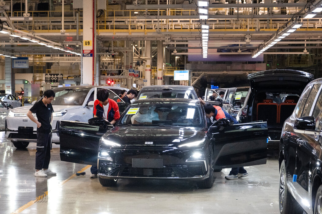 吉利汽車在杭州的工廠。德國、日本和韓國等傳統製造業強國的汽車製造商和其他出口商正在被中國競爭對手搶走市場。