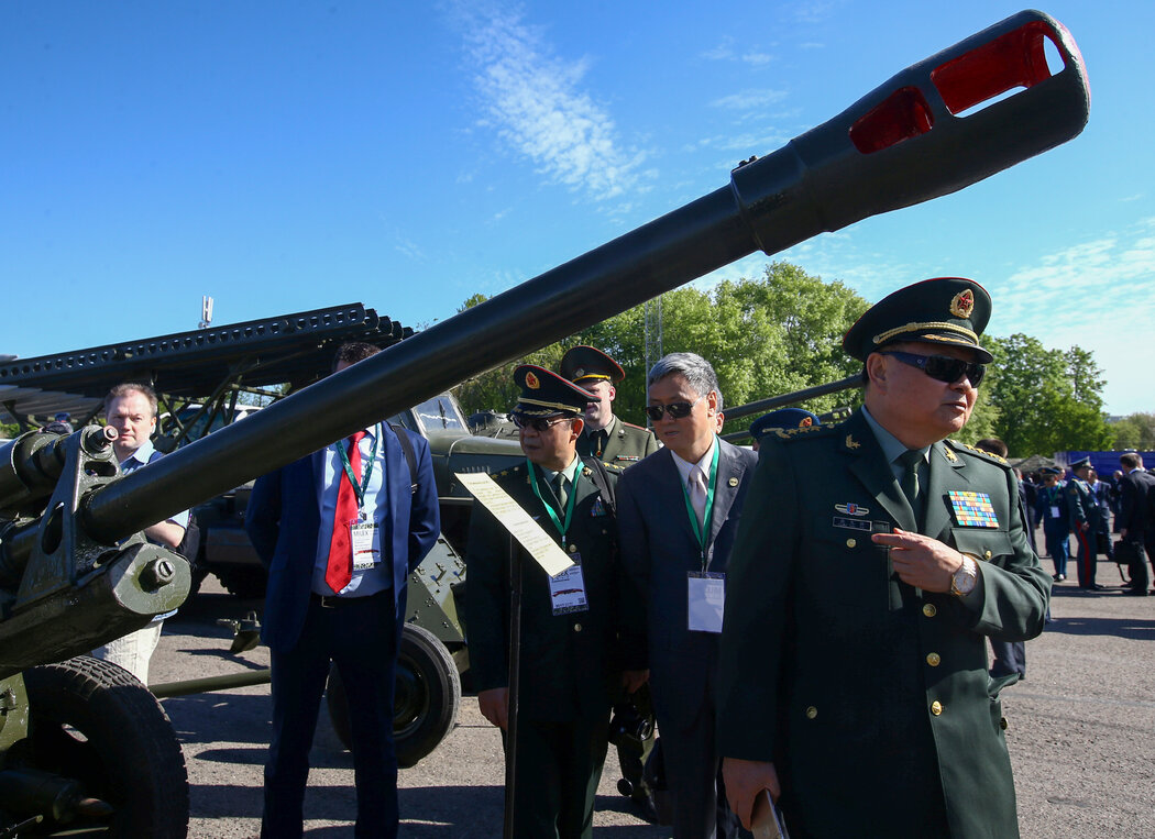 2017年,張又俠在白俄羅斯明斯克舉辦的武器展上。他於2012年至2017年擔任解放軍總裝備部部長。